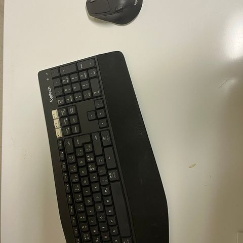 Logitech MK850 Tastatur og mus