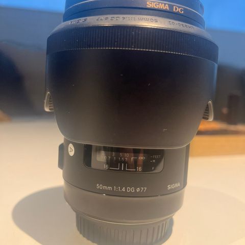 Sigma 50mm f/1.4 DG