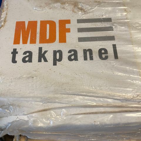 TAKPANEL FERDIGMALT