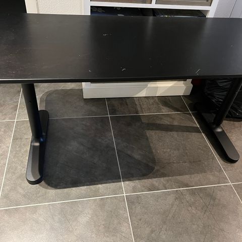 Ikea skrivebord