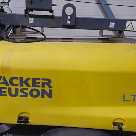 Wacker neuson. lysmast med aggregat