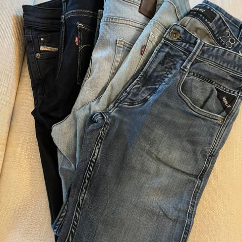 7 jeans Levis, Reply, Diesel mm selges samlet