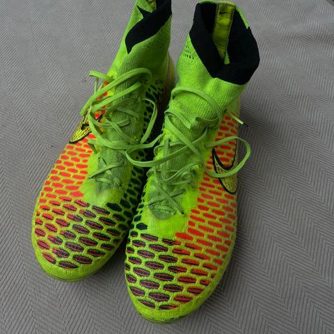 Nike Magista fotballsko størrelse 40 selges