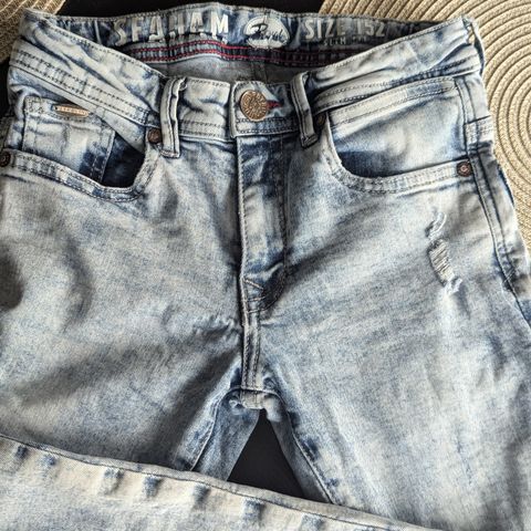 Tøff Grunt Jeans str 152