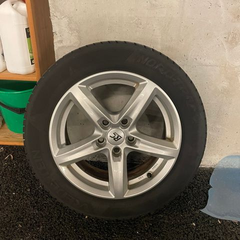 Vinterdekk og felger 5 x 112,  R16