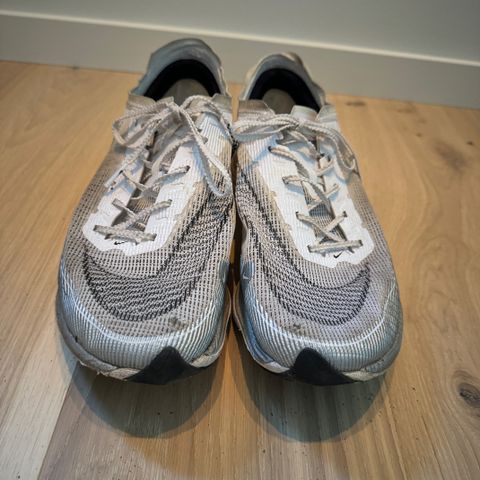 Nike ZoomX Vaporfly Next% 2 (US9, 42,5)