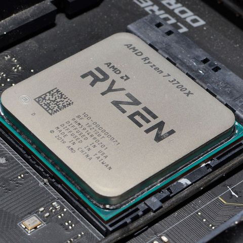 AMD Ryzen 7 3700X + ny kjølepasta