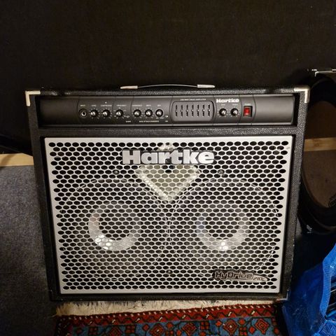 Hartke Hydrive 210c combo.