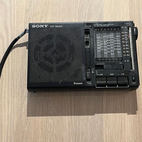 Sony ICF-7600A 9 bånds radio