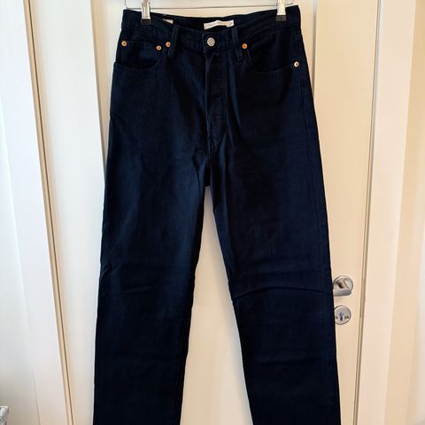 Levi’s Ribcage Straight Ankle jeans, W: 29 L: 29