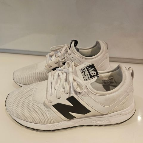 New Balance str 41.5 (41)