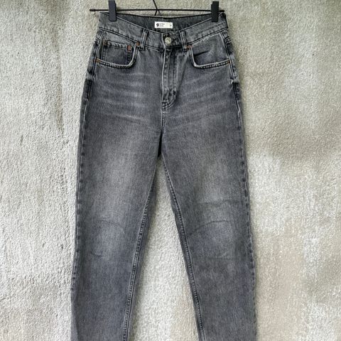 Gina Tricot jeans str 34