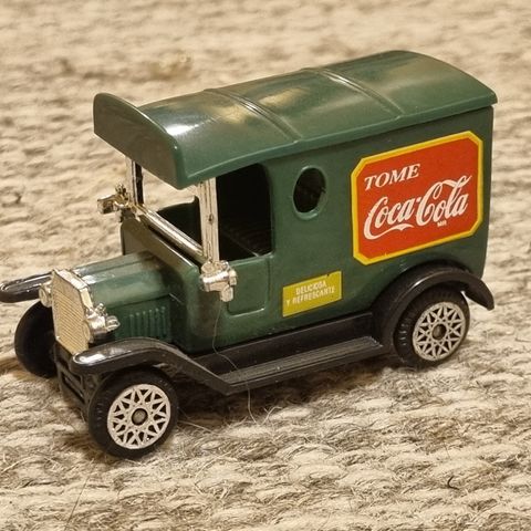 Ford Model T med Coca-Cola reklame