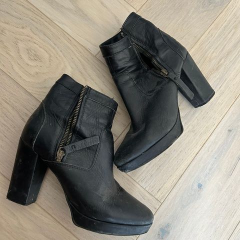 Skinnboots str 40