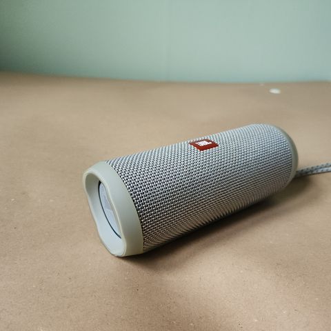 JBL FLIP 4