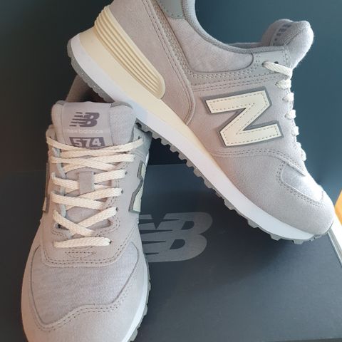 New Balance str. 38.5 - som nye