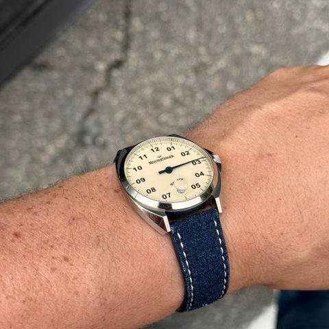 Meistersinger METRIS ivory