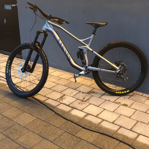 Canyon strive al6