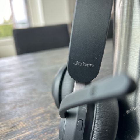 Jabra Evolve2 65 headset