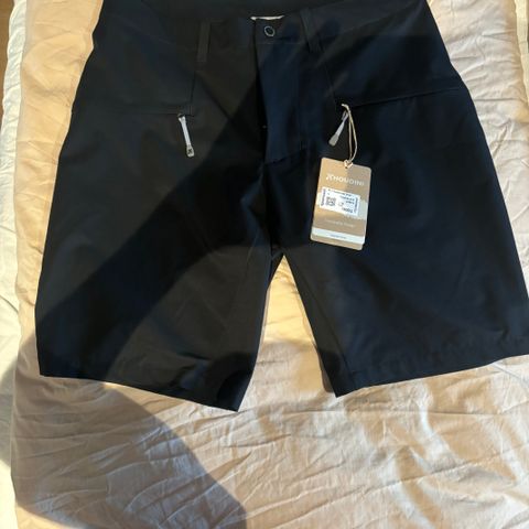 Houdini Daybreak shorts str S, splitter ny, stor i størrelse, ca. liv 30-31"