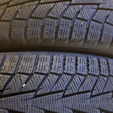 205/55R16 Hankook vinterdekk 2stk