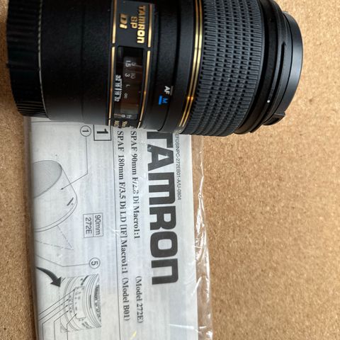 Tamron AF SP 90mm F/2.8 Di Macro- Canon