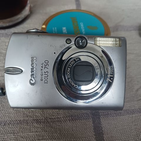 Canon Ixus 750 digitalkamera