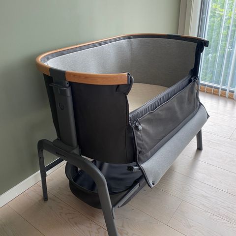 Maxi Cosi side crib bed / babyseng