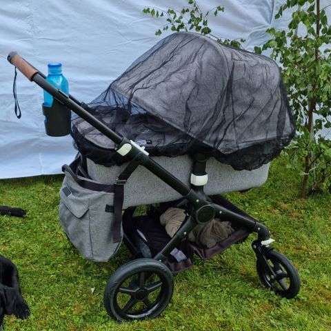 Bugaboo fox selges, pent brukt med masse utstyr