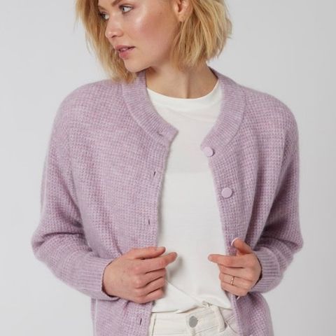 Donna Cardigan - Carmen