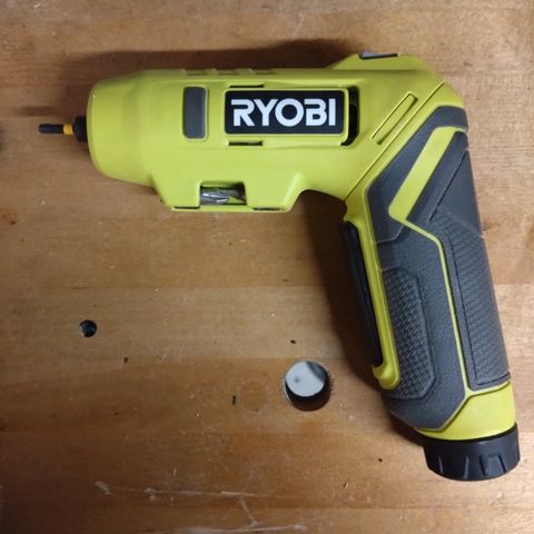 Ryobi skrutrekker