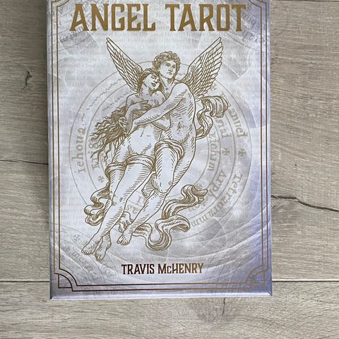 Tarot kort og astrologi bøker