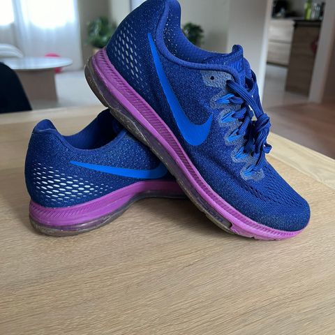 Løpesko fra Nike strl 38,5