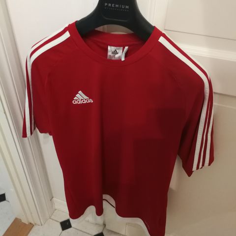 Adidas treningsdrakt og jakke