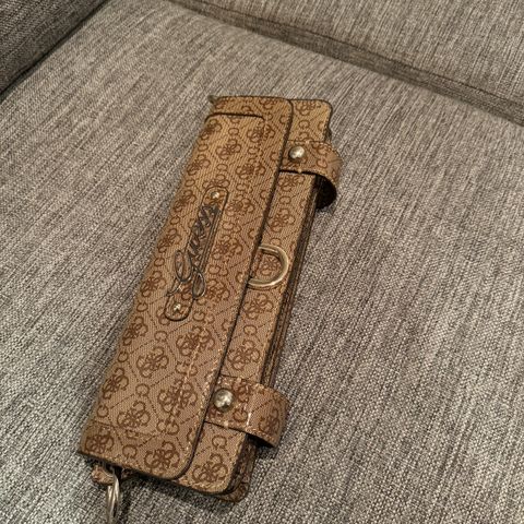 Guess clutch veske m/lenke