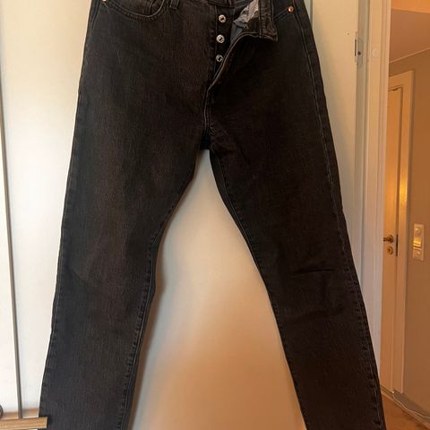 Levis 501 str. 29/30