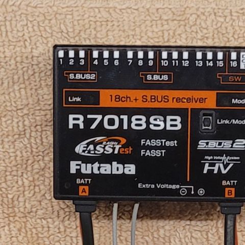 Futaba R7018SB - 18ch mottaker