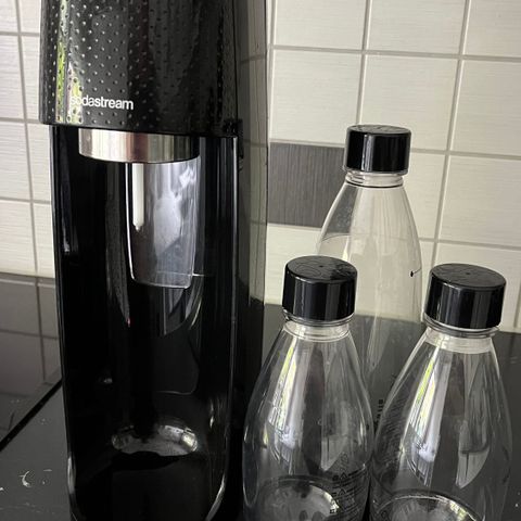 Sodastream med 3 flasker