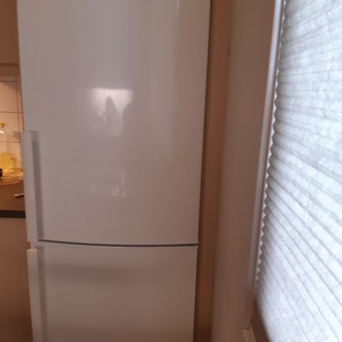 Electrolux kombiskap 175 x 60 x 65 selges Til salgs, RESERVERT