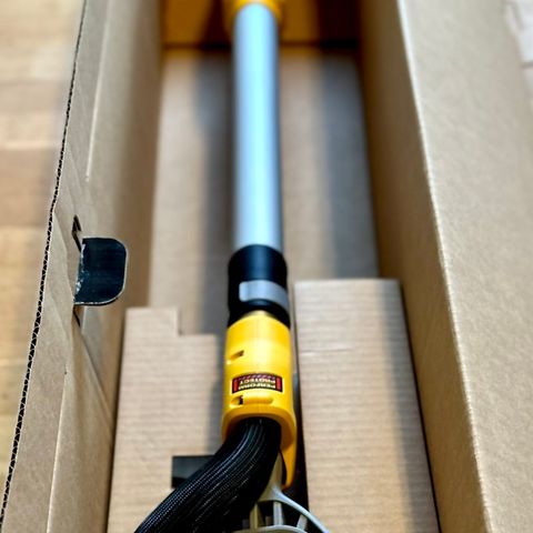 Ny DEWALT DCE800N Giraff Slipemaskin uten batteri og lader - i eske