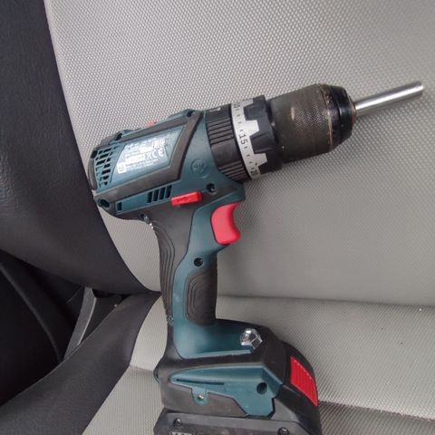 Bosch multi drill + 2 batterier