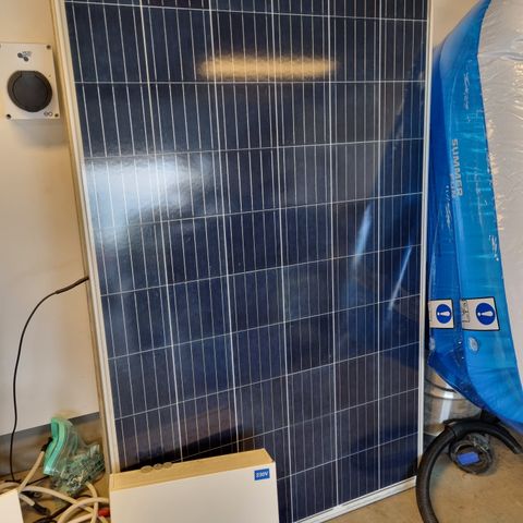 3stk 275W  Solcellepanel selges