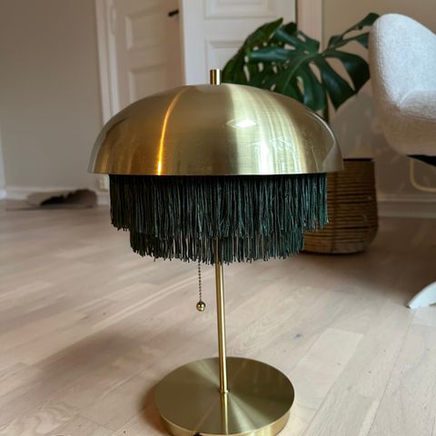 Retro lampe i gull