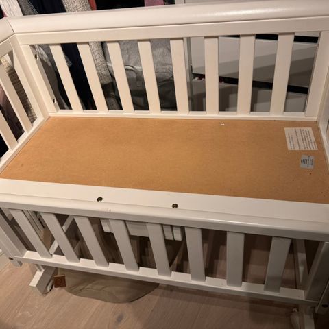 Bedside crib