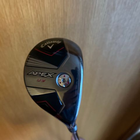 Callaway Apex UW 2024 17 grader R-flex