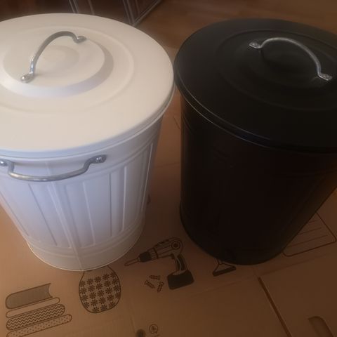 Ikea Knodd dunker / tønner med lokk 40 liter