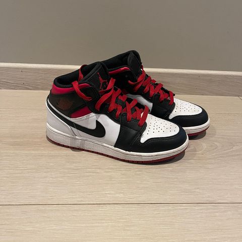 Air Jordan 1 Mid str 35,5