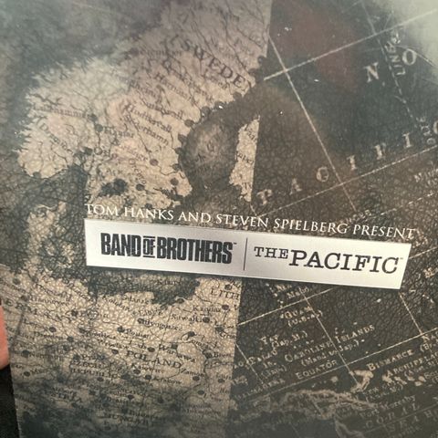 Band of the brothers og The pacific (Uåpnet i plast) Blu ray