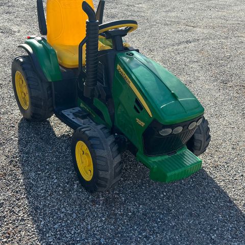 Peg Perego John Deere 12V elektrisk traktor til barn