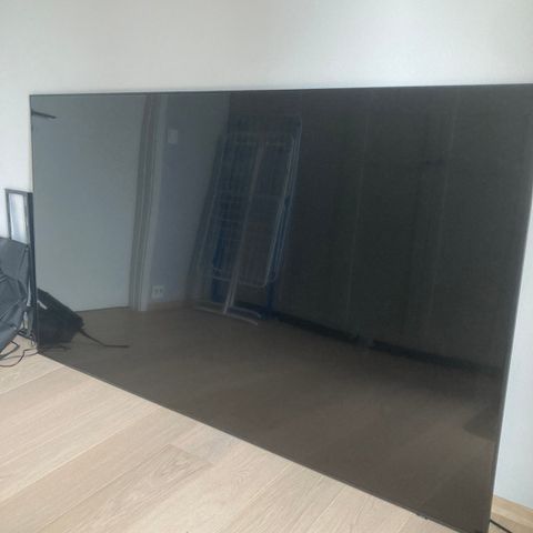 Samsung 85’ Q60B QLED TV (2022)